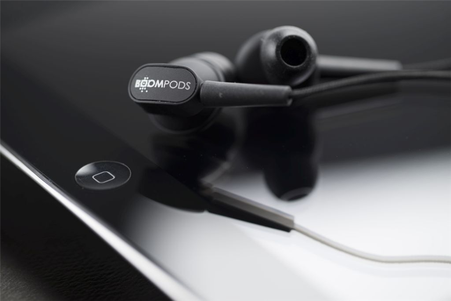 Boompods Headphones Earbuds iPhone licensed, Black