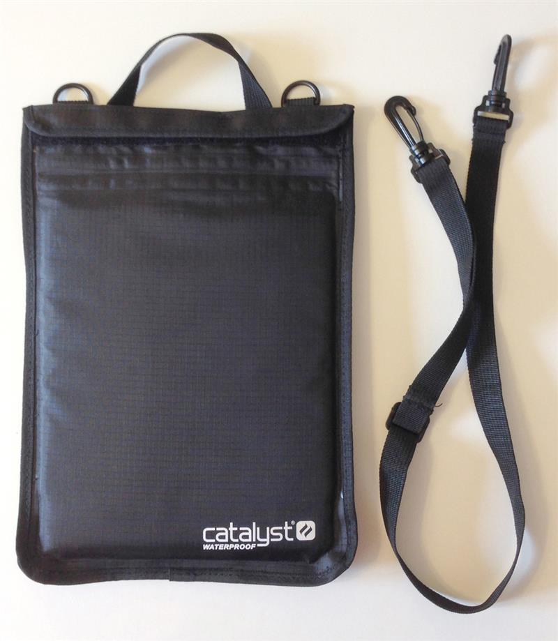 Catalyst Universal Waterproof Sleeve 7-8 inch tablets Black